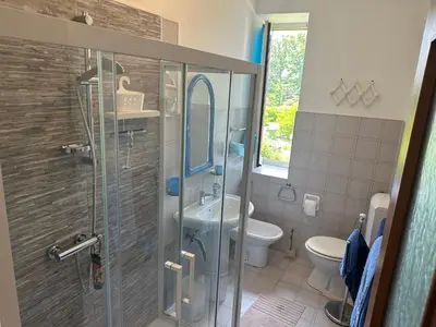 Bagno di Appartamenti vista Corte con Giardino - Arena Po - Pavia