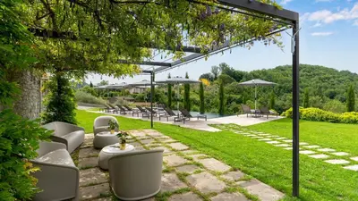 Giardino di VILLA KRISZTINA 10, Emma Villas