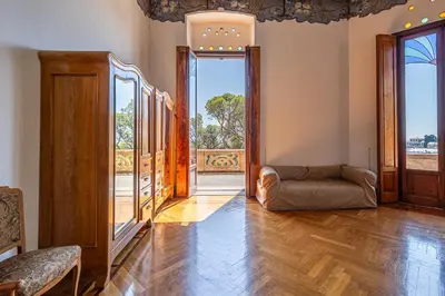 Area soggiorno di Villa Flora Apt 2 by PortofinoHomes