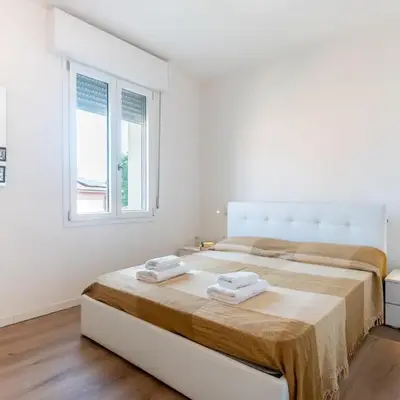 GuestHost - Chic Parma Flat Near City Center