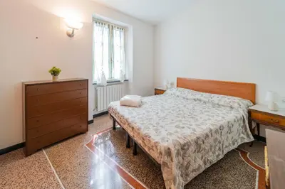 Letto o letti in una camera di 139b - Casa Santa Vittoria, 10 minuti dal mare e spiaggia di Sestri Levante