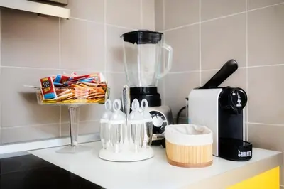 Set per la preparazione di tè e caffè presso Art & Design In Centro Storico