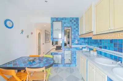 Cucina o angolo cottura di 213b - Casa Panorama Marino - A pochi passi dalla spiaggia di Riva, Vista Mare fino a Portofino