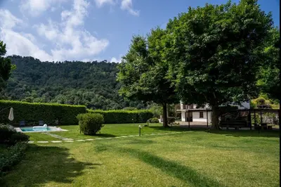 Paesaggio naturale nelle vicinanze della villa
