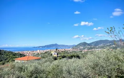 Paesaggio naturale nelle vicinanze della casa vacanze