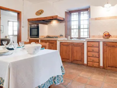 Cucina o angolo cottura di Tuscan Haven- Spacious Home