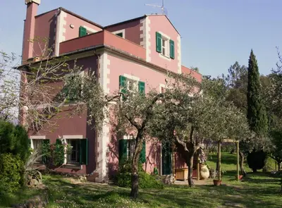 Giardino di Historical Villa The Birdhouse - Garden Views