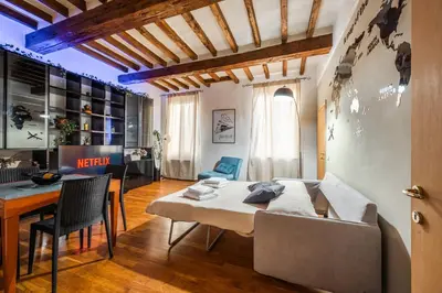 Area soggiorno di Binario 11 - Centro, Stazione, Netflix