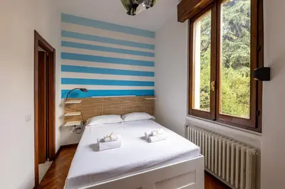 Letto o letti in una camera di Appartamento bohémien