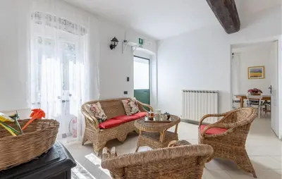 Area soggiorno di Pet Friendly Home In Ne