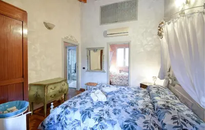 Letto o letti in una camera di Piccole Donne