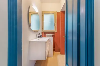 Bagno di Dolcevita PentHouse - A due passi dalla Ghirlandina