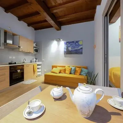 Federico House - by Host4U
