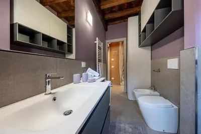 Bagno di Happy Days - Pavia City - by Host4U -