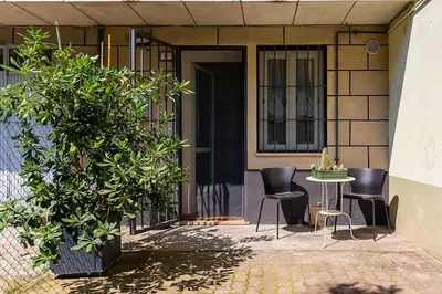 Giardino di RELAX - Casa a 2 Passi dal Centro con Free Parking e WiFi