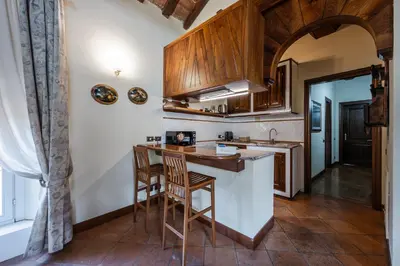 Cucina o angolo cottura di La Residenza del Museo - 5 Persone, Internal Parking