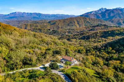 Paesaggio naturale nelle vicinanze della casa vacanze