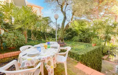 Giardino di 2 Bedroom Awesome Apartment In Chiavari