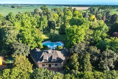 Piscina di Villa La Pioppa o nelle vicinanze