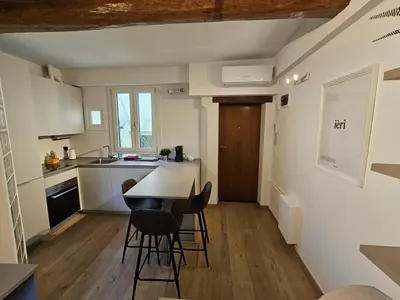 Cucina o angolo cottura di Elegant and beautiful in the heart of Modena