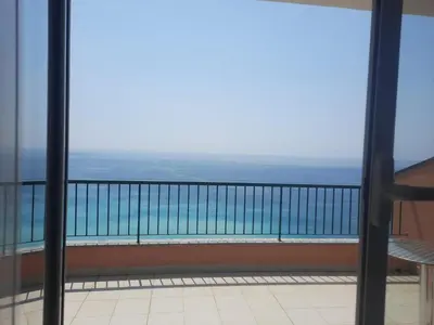 Vista generica sul mare o vista sul mare dall'interno dell'hotel