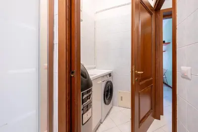 Planimetria di GuestHost - Parma Station Colorful Apartment with Balcony x5