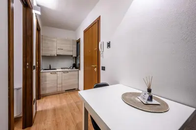 Cucina o angolo cottura di Emilia Studios 6
