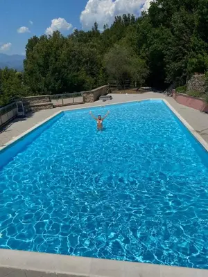 Piscina di Il castello di Corvara alle CINQUE TERRE o nelle vicinanze