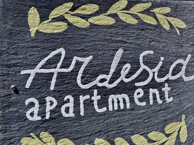 Certificato, attestato, insegna o altro documento esposto da Ardesia apartment