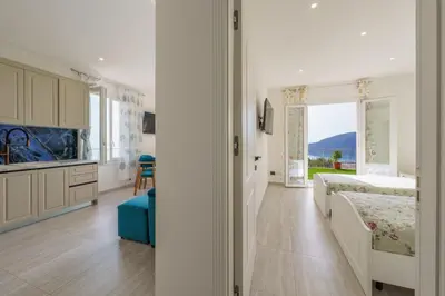 TV o dispositivi per l'intrattenimento presso Stella di mare - appartamenti vista incantevole su Moneglia