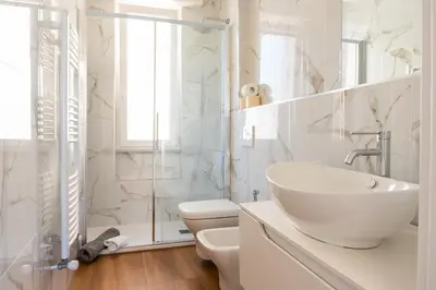 Bagno di Casa Comodina by PortofinoHomes