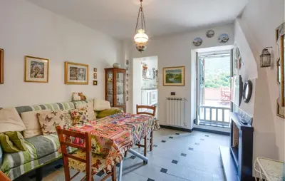 Area soggiorno di 2 Bedroom Nice Apartment In Moneglia