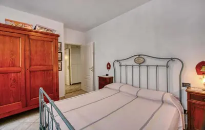 Letto o letti in una camera di 2 Bedroom Nice Apartment In Moneglia