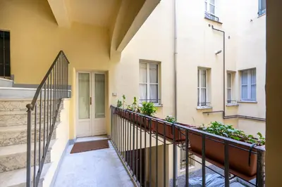 Balcone o terrazza di GuestHost - Elegant & Bright Flat in Parma Center