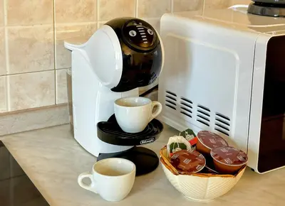 Set per la preparazione di tè e caffè presso Vicino al Centro e a Parcheggi Gratuiti - Affresco Strepitoso