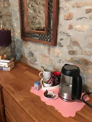 Set per la preparazione di tè e caffè presso Old school Bacedasco B&B