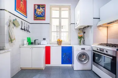 Cucina o angolo cottura di GuestHost - Central Shiny Apartment x3!
