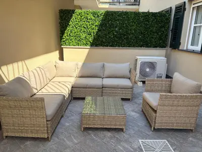 Area soggiorno di TEATRINO, a 200 m dal mare con giardino in centro, LEVANTO 5 TERRE