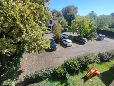 Il quartiere o una zona nella vicinanze della stanza in casa privata