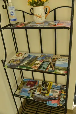 Biblioteca nella casa vacanze