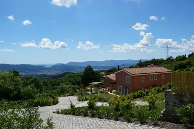 Paesaggio naturale nelle vicinanze della casa vacanze