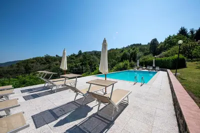 Piscina di 211B - Appartamento Acacia, Terrazza Giardino e Piscina o nelle vicinanze