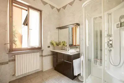 Bagno di VILLA VALCHERO 12, Emma Villas