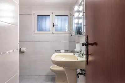 Bagno di Taverna di Marzabotto-Hospital Station Parking