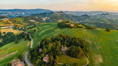 Paesaggio naturale nelle vicinanze della villa