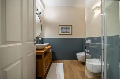 Bagno di Borgo delle Botteghe Luxury Suites