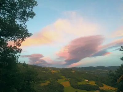 Paesaggio naturale nelle vicinanze della villa