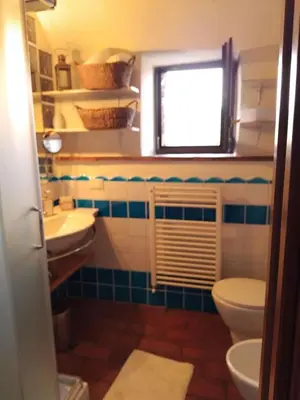 Bagno di the little house of arcola in the medieval walls