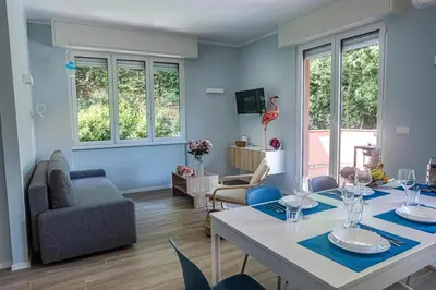 TV o dispositivi per l'intrattenimento presso La Casa nel Verde - Box auto e Wi-Fi