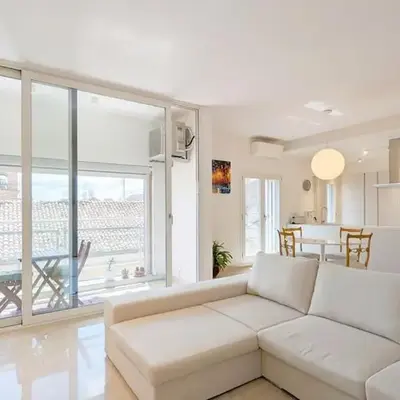 Carolina Apartment
